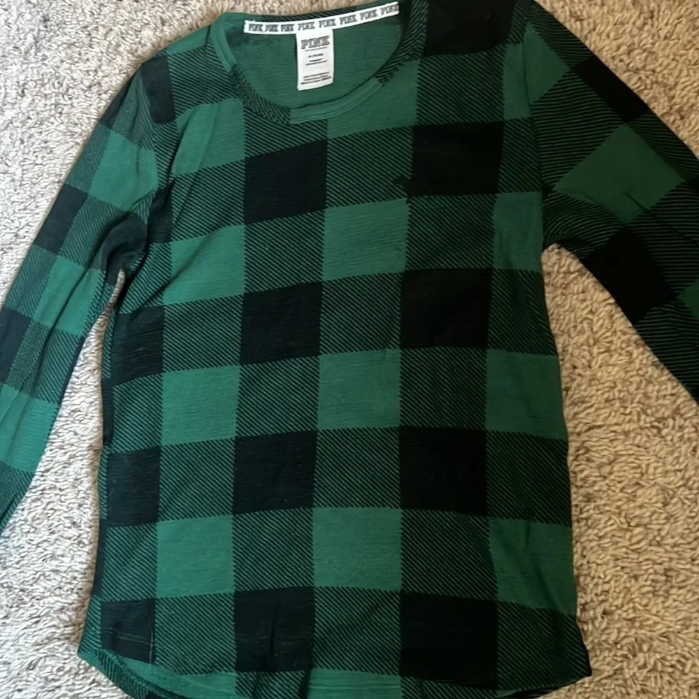 NEW Condition PINK Victoria’s Secret black/green plaid super soft 2-piece PJ set